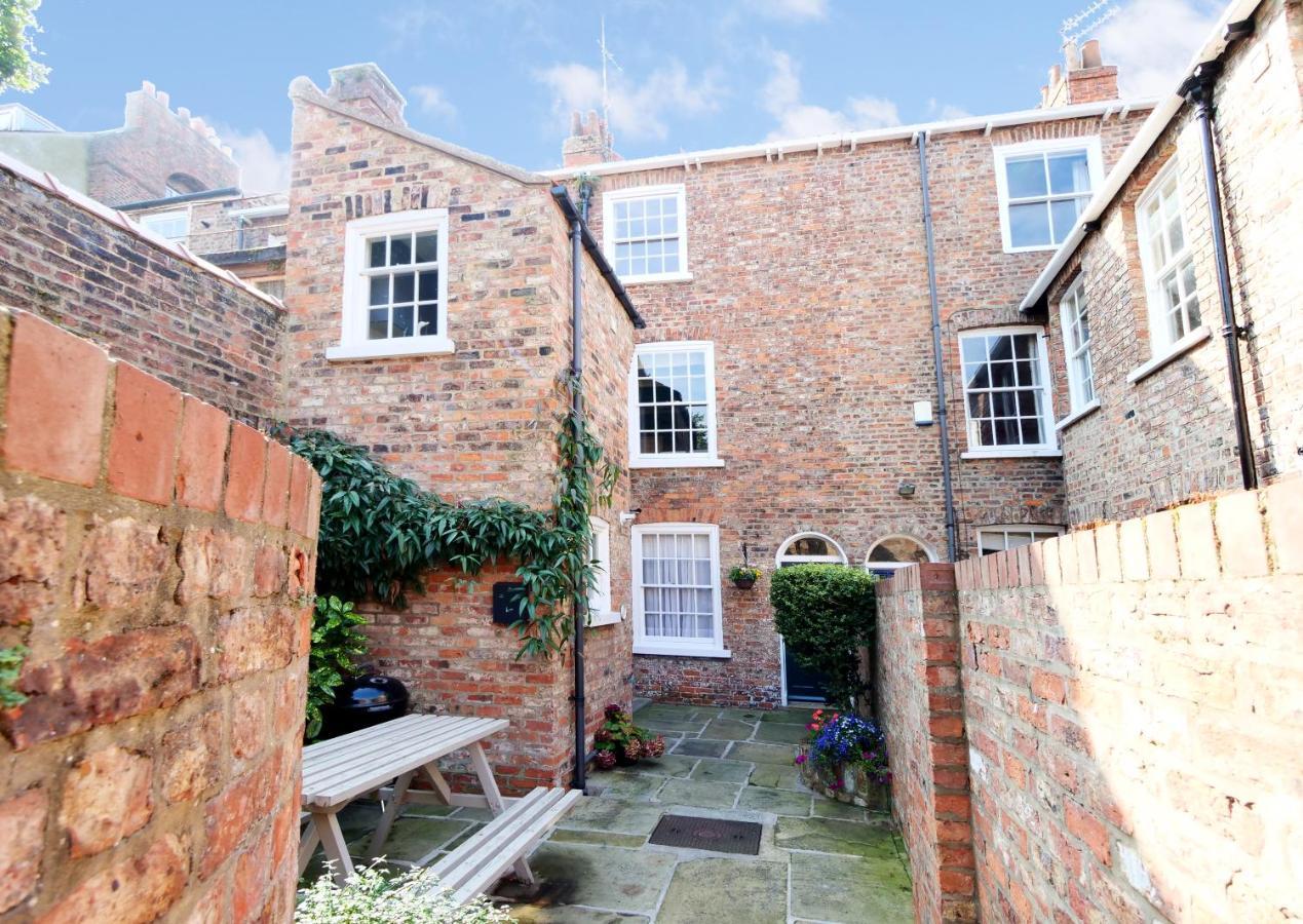 Stodham House With Minster Views! Villa ยอร์ค ภายนอก รูปภาพ